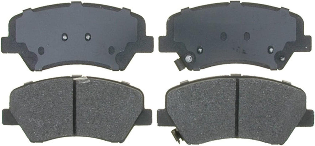 14D1543CH Advantage Ceramic Front Disc Brake Pad Set with Hardware