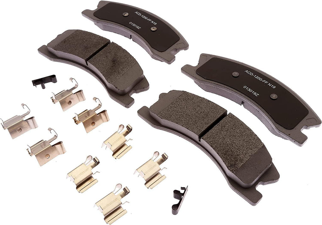 Silver 14D945MH Semi-Metallic Front Disc Brake Pad Set