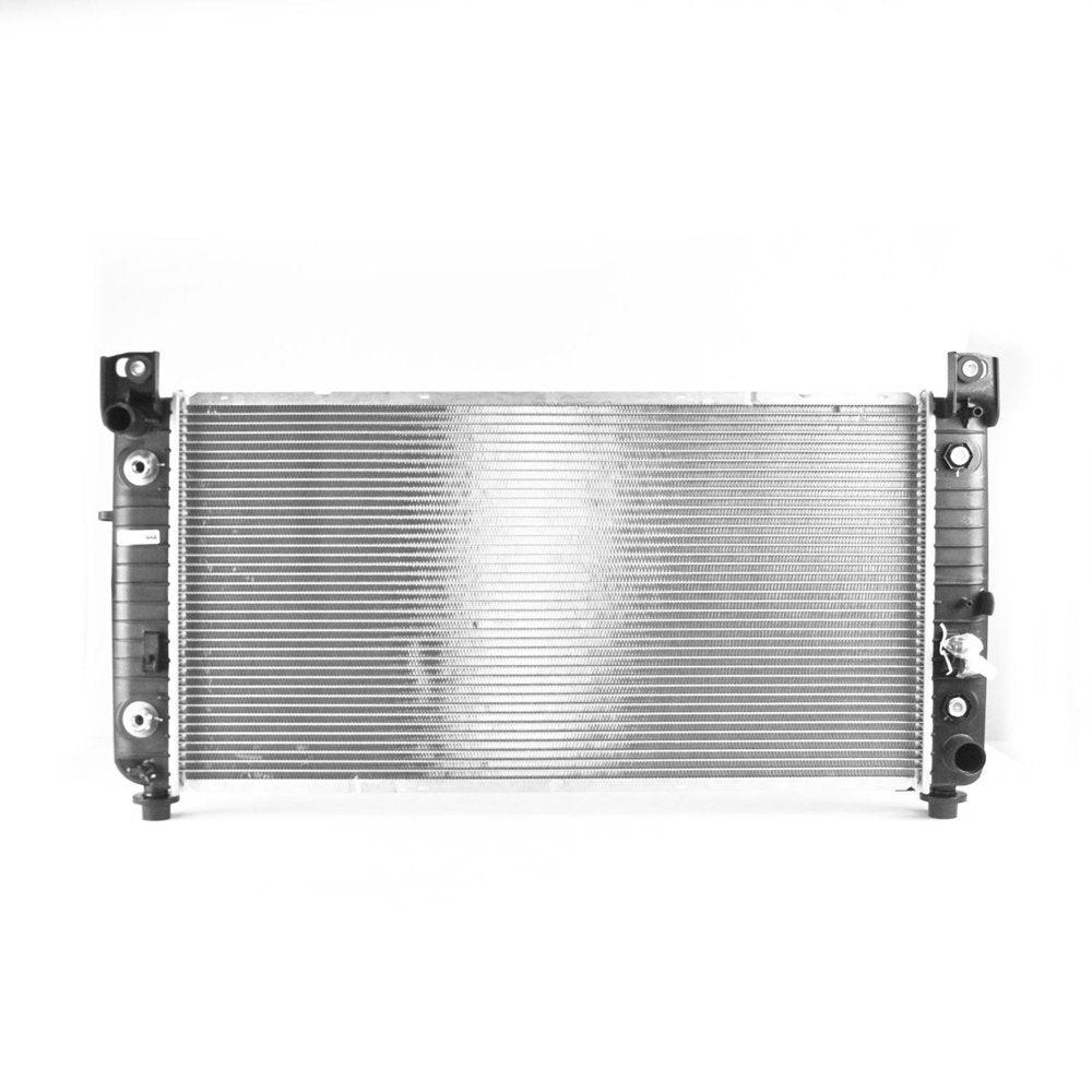 2370 for Chevrolet Silverado 1-Row Plastic Aluminum Replacement Radiator Fits 2004 GMC Yukon