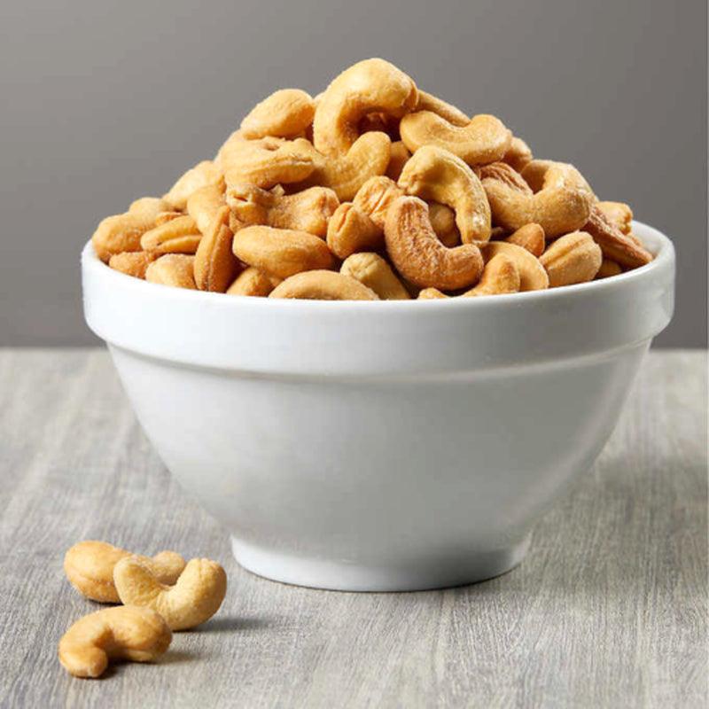 Kirkland Signature Fancy Whole Cashews with Sea Salt 40 Oz *SO GOOD!